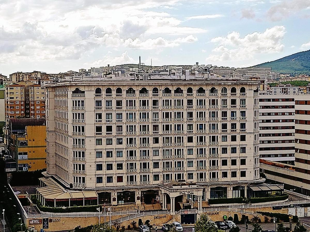 New Falcon Aparthotel *